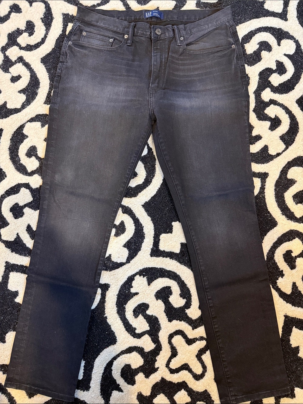 Men’s Gap Washed Black Skinny Jeans. 34x30